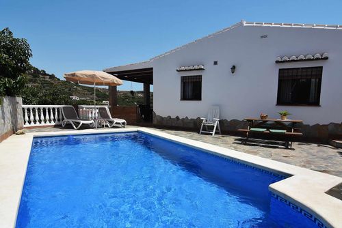 Nerja 033 Villa merveilleuse  avec piscine privée à Nerja, Costa del Sol, Espagne pour 4 personnes...