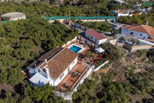 Nerja 053 Villa  med privat pool i Nerja, Costa del Sol, Spanien med plads til 6 personer...