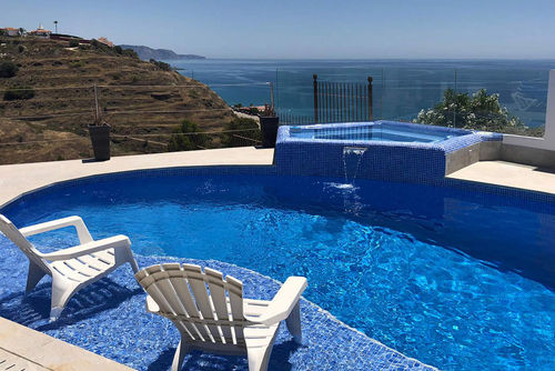 Nerja 054 Belle villa intime  avec piscine privée à Nerja, Costa del Sol, Espagne pour 6 personnes...