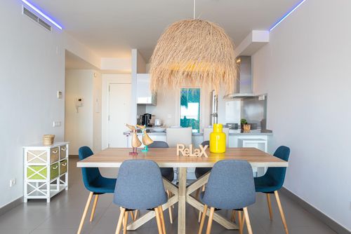 South Beach 6 2B Behagelig lejlighed med fælles pool i Benalmádena, Costa del Sol, Spanien til 5 personer. Lejligheden er beliggende i et feriekompleks med bar og restaurant, i et boligområde nær stranden og 500 m fra stranden....