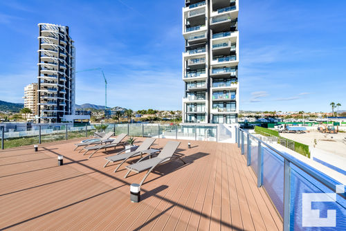 Arenal Beach 512 Hermoso y cómodo apartamento con piscina comunitaria en Calpe, Costa Blanca, España, para 4 personas. El apartamento está situado en una zona de playa urbana, cerca de restaurantes y bares, tiendas y supermercados, a 200 m de la playa Arenal-Bol....