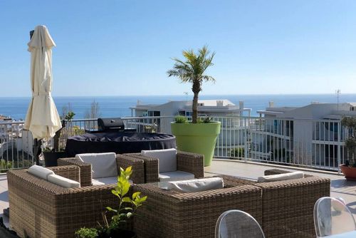 South Beach 4 - Penthouse Komfortabel penthouse i Benalmadena, Costa del Sol, Spanien  med fælles pool med plads til 6 personer...