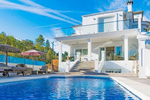 Villa Vetori Villa  med privat pool i Benalmadena, på Costa del Sol, Spanien med plads til 12 personer...