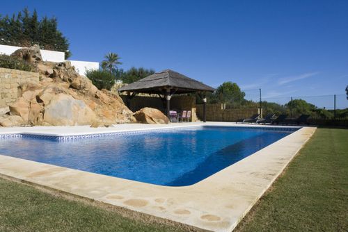 Modern 6 bedroom Villa Fab Sea Views and close to Almenara Modern luxury villa in Sotogrande, Costa del Sol, Spain with private pool for 12 persons. The villa is situated in a coastal, hilly, wooded and residential area, close to a golf course and 7 km from Pueblo Nuevo de Guadiaro....