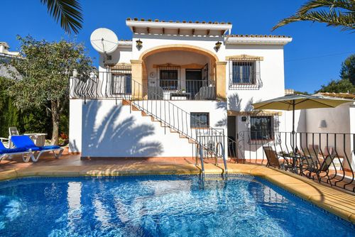 Senija Beautiful and classic villa in Senija, Costa Blanca, Spain with private pool for 4 persons. The house is situated in a hilly, rural and residential area....