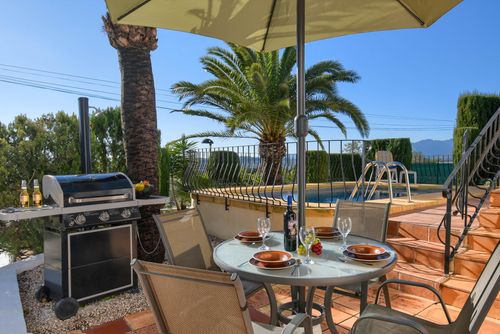 Senija Beautiful and classic villa in Senija, Costa Blanca, Spain with private pool for 4 persons. The house is situated in a hilly, rural and residential area....