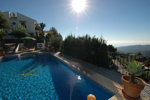 Frigiliana 026 Villa besar dan nyaman  dengan kolam renang pribadi di Frigiliana, Costa del Sol, Spain untuk 12 orang...