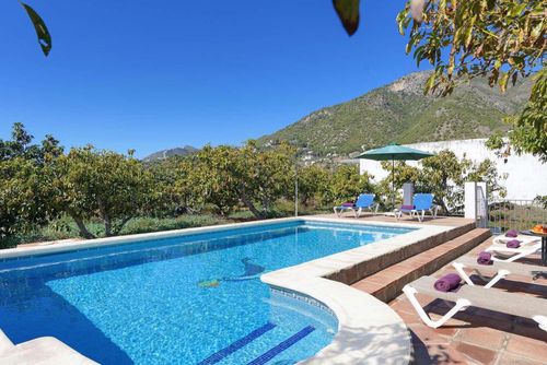 Frigiliana 027 Villa besar dan nyaman di Frigiliana, Costa del Sol, Spain  dengan kolam renang pribadi untuk 8 orang...