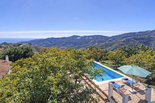 Frigiliana 027 Large and comfortable villa in Frigiliana, Costa del Sol, Spain  with private pool for 8 persons...