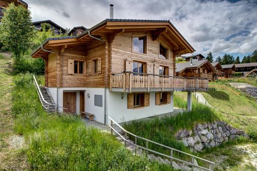Chalet Calon - Jacuzzi - Sauna - Views Belle location de vacances romantique à La Tzoumaz, 4 Vallees, Suisse pour 10 personnes...