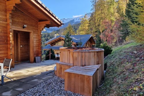 Chalet Calon - Jacuzzi - Sauna - Views Casa de férias bonita e romântica em La Tzoumaz, 4 Vallees, Switzerland para 10 pessoas...