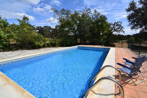 Aracena 001 Casa rural rústica y romántica  con piscina privada en El Repilado, Huelva, España para 5 personas...