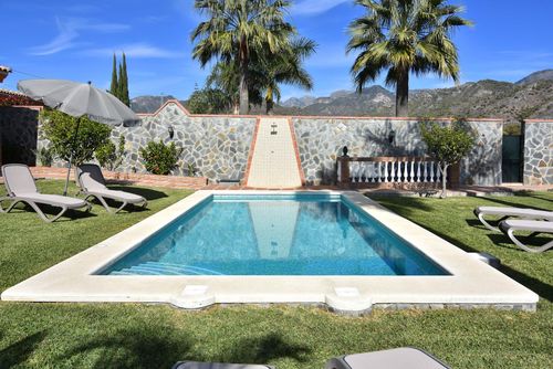 Nerja 006 Villa grande y acogedora  con piscina privada en Nerja, Costa del Sol, España para 6 personas...