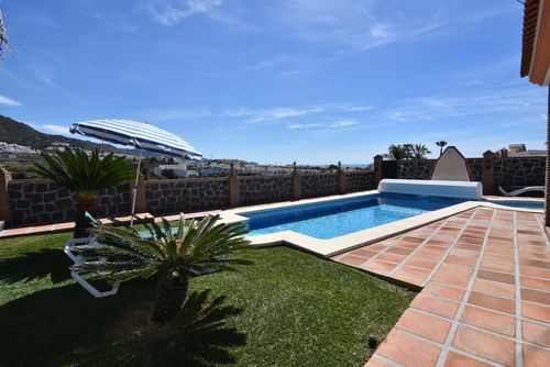 Nerja 016 Grosse und komfortable Villa in Nerja, Costa del Sol, Spanien  mit beheiztem Pool für 6 Personen...