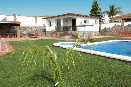 Nerja 059 Vivienda de vacaciones grande y acogedora en Nerja, Costa del Sol, España  con piscina privada para 8 personas...