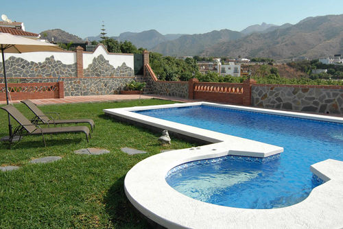 Nerja 059 Duży, wesoły dom wczasowy w Nerja, Costa del Sol, Hiszpania  z prywatnym basenem za 8 osoby...