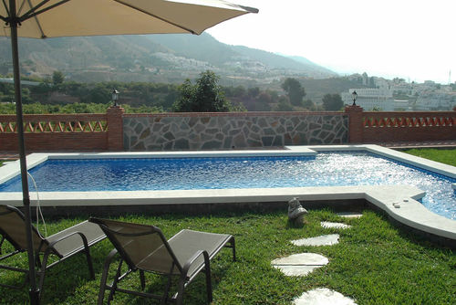 Nerja 059 Vivienda de vacaciones grande y acogedora en Nerja, Costa del Sol, España  con piscina privada para 8 personas...