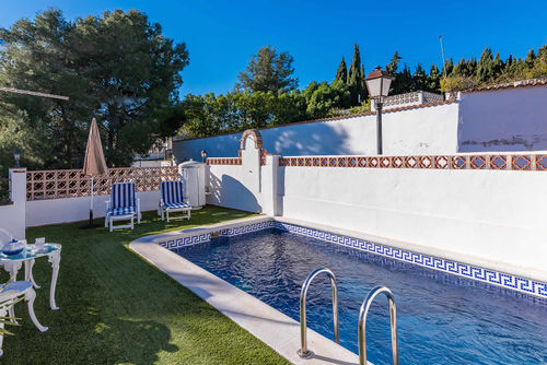 Nerja 045 Mooie en comfortabele villa in Nerja, Costa del Sol, Spanje  met privé zwembad voor 4 personen...