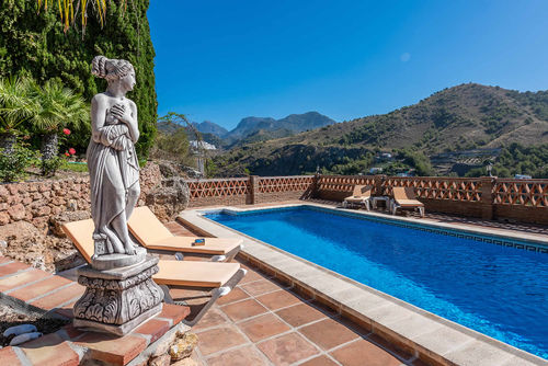 Nerja 046 Villa bonita y confortable  con piscina privada en Nerja, Costa del Sol, España para 4 personas...