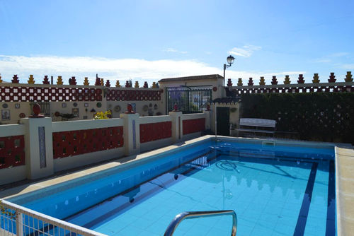 Sevilla 001 Casa de vacaciones clásica y confortable  con piscina privada en Aznalcázar, Sevilla, España para 6 personas...