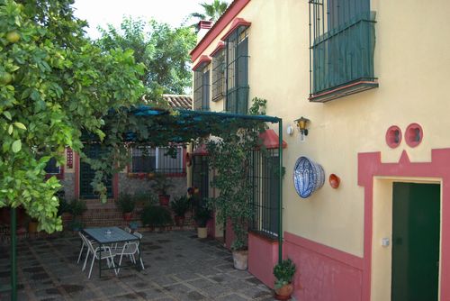 Sevilla 001 Casa de vacaciones clásica y confortable  con piscina privada en Aznalcázar, Sevilla, España para 6 personas...