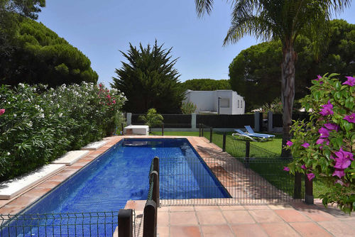 Conil 012 Villa en Conil de la Frontera, Costa de la Luz, España  con piscina privada para 12 personas...
