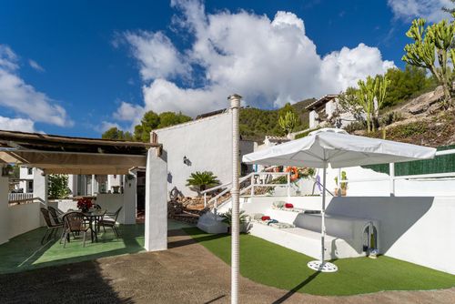 Acebuchal 002 Maravillosa y romántica casa de vacaciones con piscina privada en Frigiliana, Costa del Sol, España, para 4 personas. La casa está situada en una zona rural, residencial y montañosa....