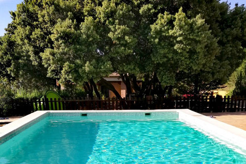 Jaén 002 Klassisk og komfortabel villa i Los Villares, Jaén, Spania med privat svømmebasseng for 4 personer. Huset ligger i et landlig, skogkledd, boligområde i fjellene....