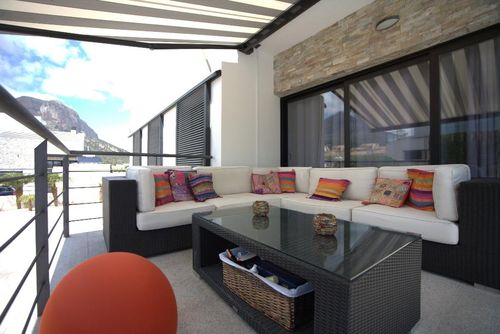 La villa La Vie Winter Villa moderna y confortable en Polop, Costa Blanca, España  con piscina privada para 8 personas...