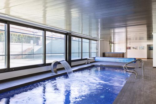 Jardines de Gorgos apartamento Bel et agréable appartement avec piscine commune à Javea, Costa Blanca, Espagne, pour 4 personnes. L'appartement est situé dans une résidence, dans un quartier résidentiel et à 1 km de la plage de Muntanyar....