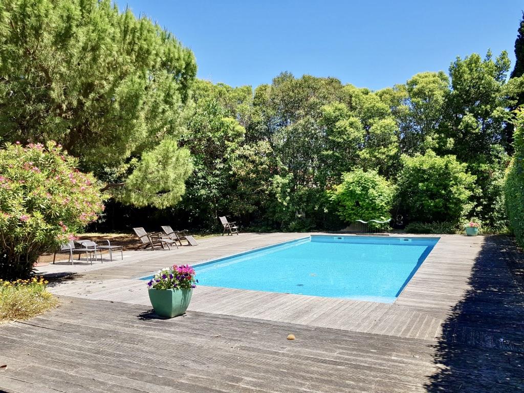 Le petit gite de simone, Mooi en comfortabel appartement  met gemeenschappelijk zwembad in Ginestas, Languedoc Roussillon, Frankrijk voor 3 personen...