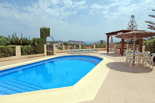 Afilador LT Schöne und komfortable Villa mit privatem Pool in Moraira, Costa Blanca, Spanien, für 6 Personen. Das Haus befindet sich in einer Wohngegend und ist 3 km vom Strand entfernt....