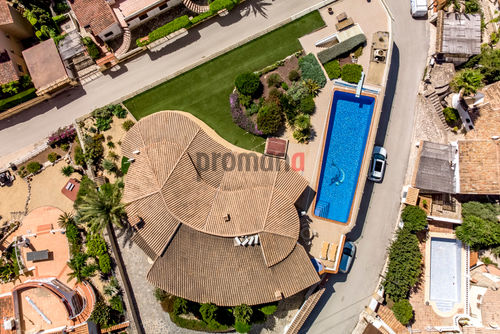 Villa El Rosal Schöne und luxuriöse Villa mit privatem Pool in Benissa, Costa Blanca, Spanien für 6 Personen. Das Haus befindet sich in einer Wohngegend und ist 3 km vom Strand entfernt....