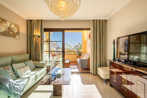 Apartamento Bomy Lovely and comfortable apartment with communal pool in Altea, Costa Blanca, Spain for 4 persons. The apartment is situated in a holiday complex with 1000 square metres of communal facilities, in a residential beach area, close to restaurants and bars, 100 m from Playa de la Olla beach and 0....
