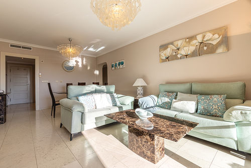 Apartamento Bomy Lovely and comfortable apartment with communal pool in Altea, Costa Blanca, Spain for 4 persons. The apartment is situated in a holiday complex with 1000 square metres of communal facilities, in a residential beach area, close to restaurants and bars, 100 m from Playa de la Olla beach and 0....