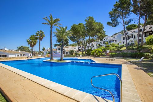 Hendrico 4 pax Komfortables Ferienhaus mit Gemeinschaftspool in Moraira, Costa Blanca, Spanien für 4 Personen. Das Haus befindet sich in einer Küsten-, Wald- und Wohngegend und ist 3 km vom Strand entfernt....