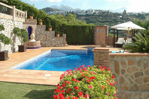 Frigiliana 012 Wonderful and comfortable villa in Frigiliana, Costa del Sol, Spain with private pool for 6 persons. The house is situated in a hilly and rural area near the beach....