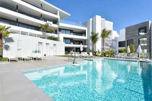 The View 3 1A Modern and luxurious apartment in Fuengirola, Andalusia, Spain for 4 persons. The apartment is situated in a resort, in a residential beach area, close to restaurants, bars and supermarkets, and 500 m from Bikini Beach....