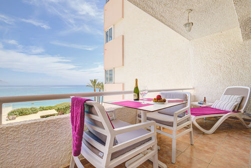 Altea Sol Beautiful and cheerful apartment in Altea, Costa Blanca, Spain with a communal pool for 3 persons. The apartment is situated in a residential beach area, close to restaurants, bars, and supermarkets, and is 100 m from the beach....