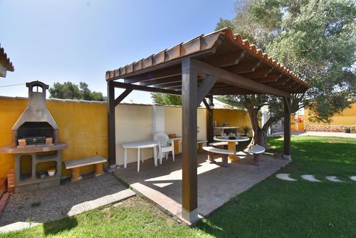 La Casita Villa rustique et confortable avec piscine privée à Chiclana de la Frontera, Costa de la Luz, Espagne, pour 6 personnes. La maison est située dans une zone rurale proche de la plage et se trouve à 3 km de la plage de La Barrosa....