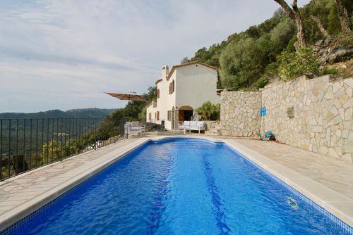 Villa Romiwi Villa med privat basseng i Calonge, Catalonia, Spania for 6 personer. Huset ligger i et kystnært og boligområde, og er 4 km fra stranden....