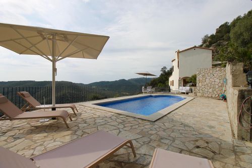 Villa Romiwi Villa med privat pool i Calonge, Catalonien, Spanien for 6 personer. Huset er beliggende i et kystnært og boligområde og ligger 4 km fra stranden....