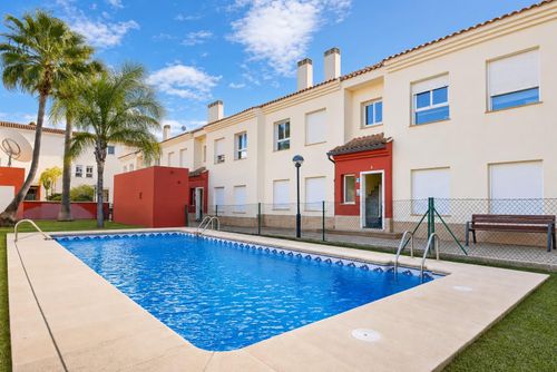Tigre Superbe et confortable appartement avec piscine commune à Jesús Pobre, Costa Blanca, Espagne pour 6 personnes. L'appartement est situé dans une zone côtière et résidentielle, à proximité des restaurants et bars, des boutiques et supermarchés....