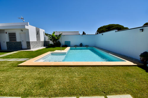 Enloli Modern and cheerful villa in Chiclana de la Frontera, Costa de la Luz, Spain with private pool for 5 persons. The house is situated in a rural beach area....