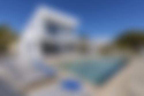 Casa del Mar Villa moderna y romántica  con piscina privada en Moraira, Costa Blanca, España para 8 personas...