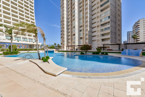 Apolo XVI 2 6 29 Beautiful and comfortable apartment in Calpe, Costa Blanca, Spain with a communal pool for 4 persons. The apartment is situated close to restaurants and bars, shops and supermarkets, and is 25 metres from Playa de la Fossa or Levante beach....
