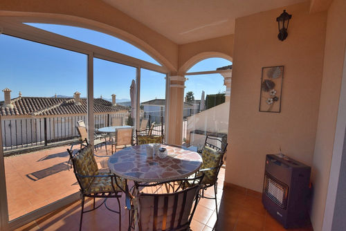 Casa August Ferienhaus in Polop de la Marina, Costa Blanca, Spanien mit Gemeinschaftspool für 6 Personen. Das Haus befindet sich in einer bewaldeten, Wohn- und Berggegend....
