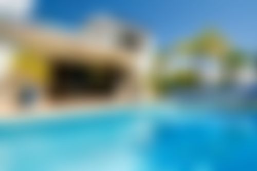 Albufeira Villa LS212 Grote en klassieke villa  met verwarmd zwembad in Albufeira, Algarve, Portugal voor 10 personen...