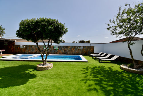 El Descansito Meravigliosa e confortevole villa a Chiclana de la Frontera, Costa de la Luz, Spagna, con piscina privata per 8 persone. La casa è situata in un'area rurale vicino alla spiaggia....