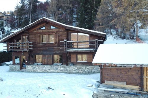 Chalet Bonheur Rustikt og komfortabelt feriehus i La Tzoumaz, 4 Vallees, Schweiz med plads til 10 personer...
